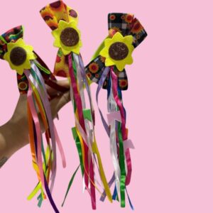 Tiara Junina com Laço Girassol e Fitas Coloridas – Festa Junina Infantil e Adulto