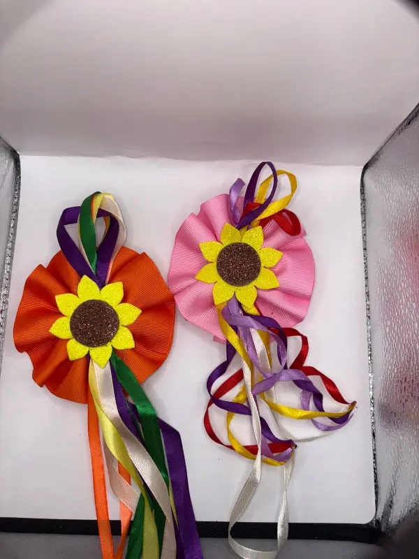 Enfeite Bico de Pato Girassol com Fitas Coloridas – Festa Junina - Imagem 5