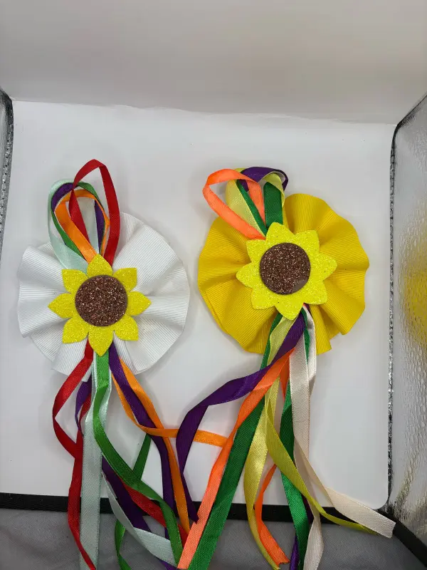 Enfeite Bico de Pato Girassol com Fitas Coloridas – Festa Junina - Imagem 3